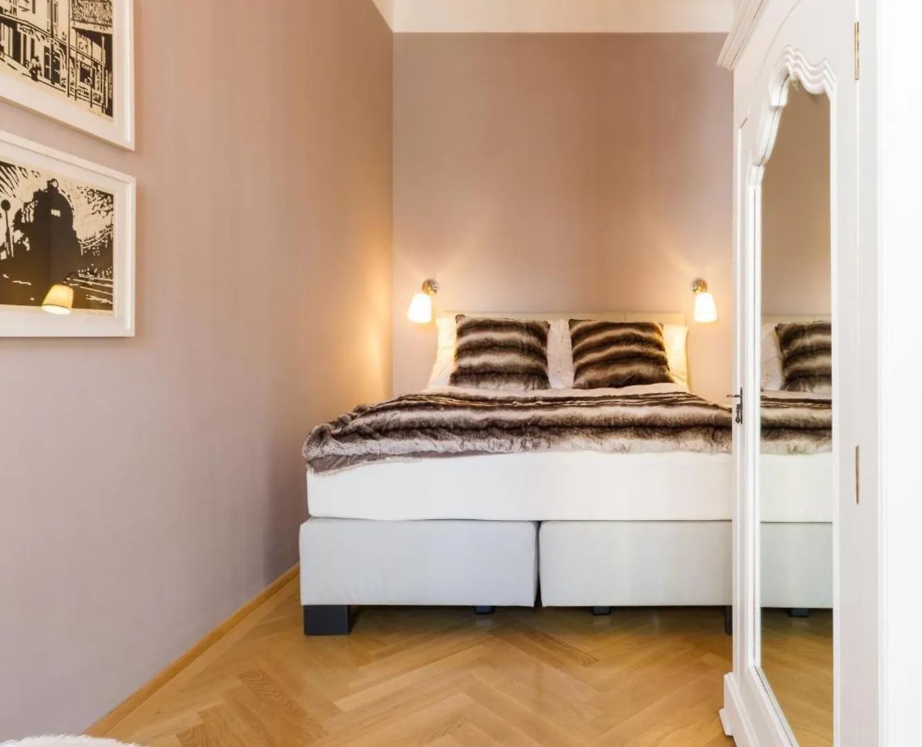 Apartment Vienna Your Home Abroad 0*,