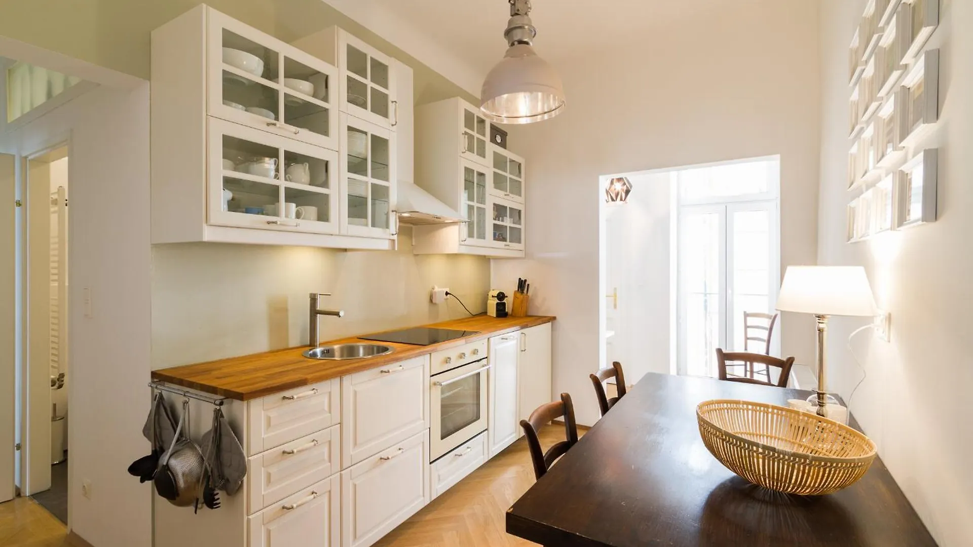 Apartment Vienna Your Home Abroad