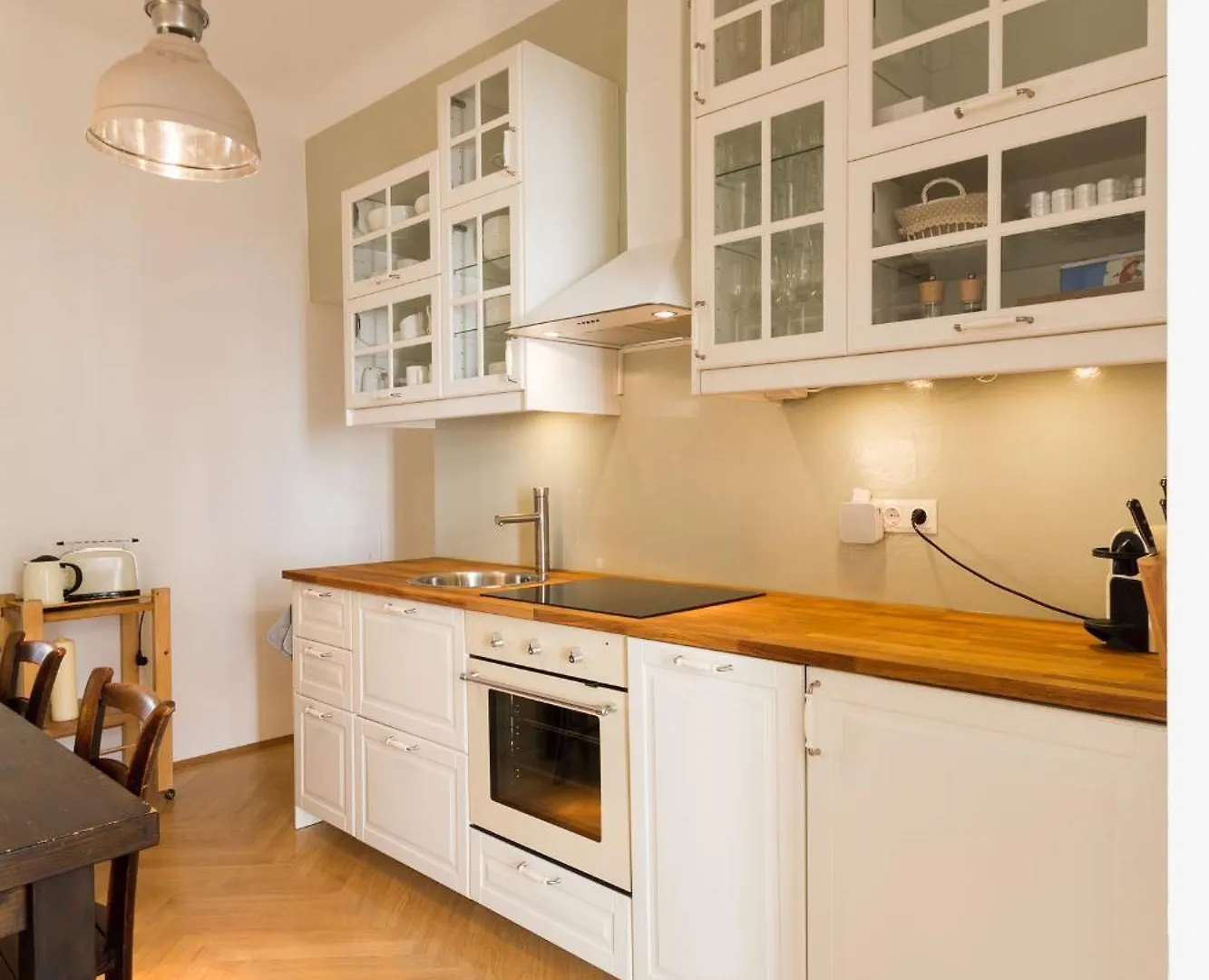 Apartment Vienna Your Home Abroad 0*,