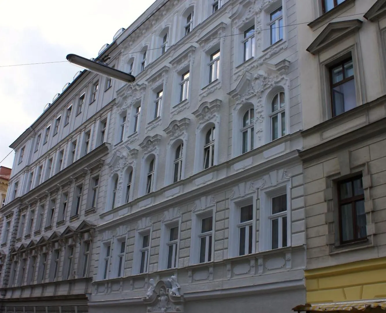 Apartment Vienna Your Home Abroad
